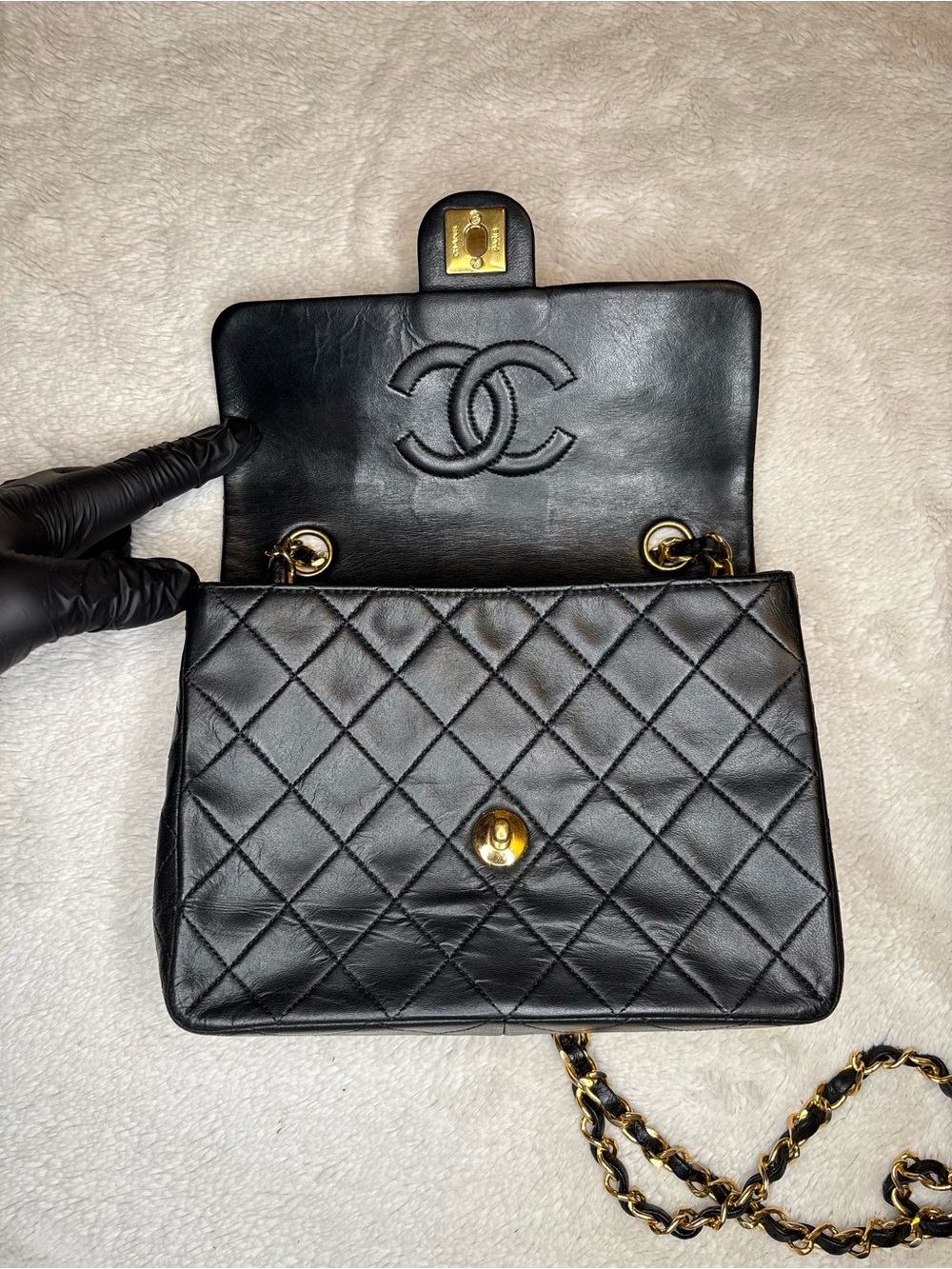 CHANEL Vintage Mini Matelasse Black Quilted Leather Shoulder Bag with Gold Chain - Picture 11 of 16